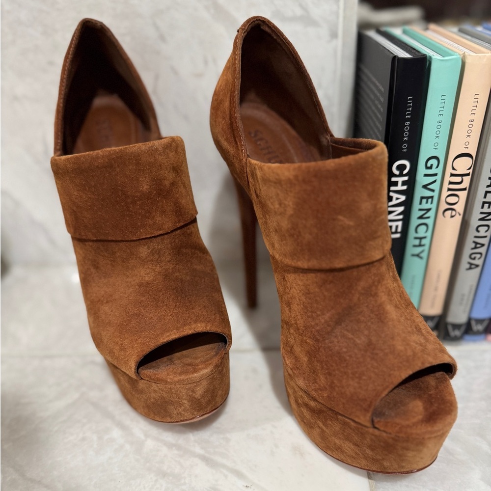 Schutz Camel Suede Platform Peep Toe Stiletto Heels Size 39